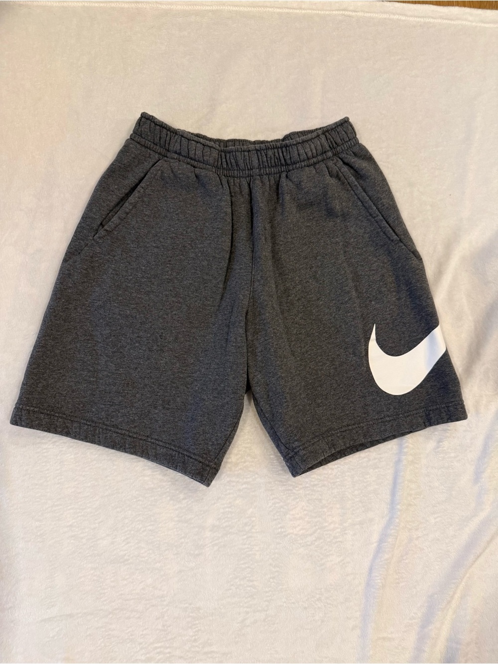 Nike Men's Gray Club Fleece Shorts Big Swoosh